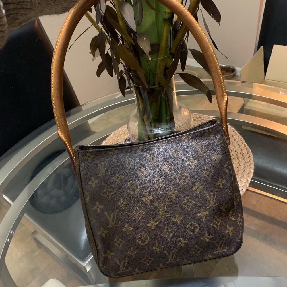 Louis Vuitton Looping MM